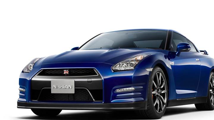 Front Side Pose Of 2012 Nissan GT-R In Blue